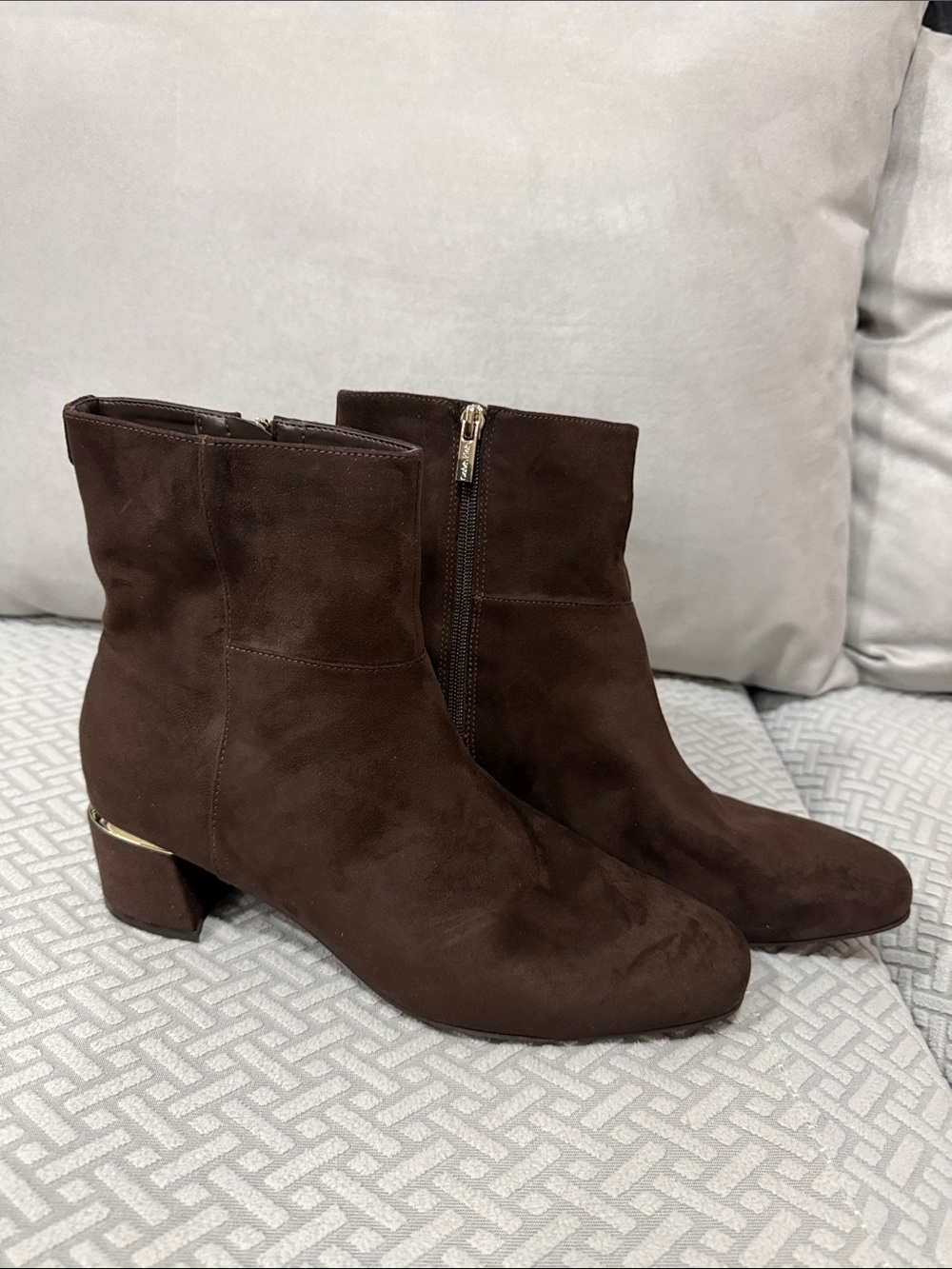 Calvin Klein Brown Suede Ankle Booties with Gold Heel Accent Square Toe Size 10